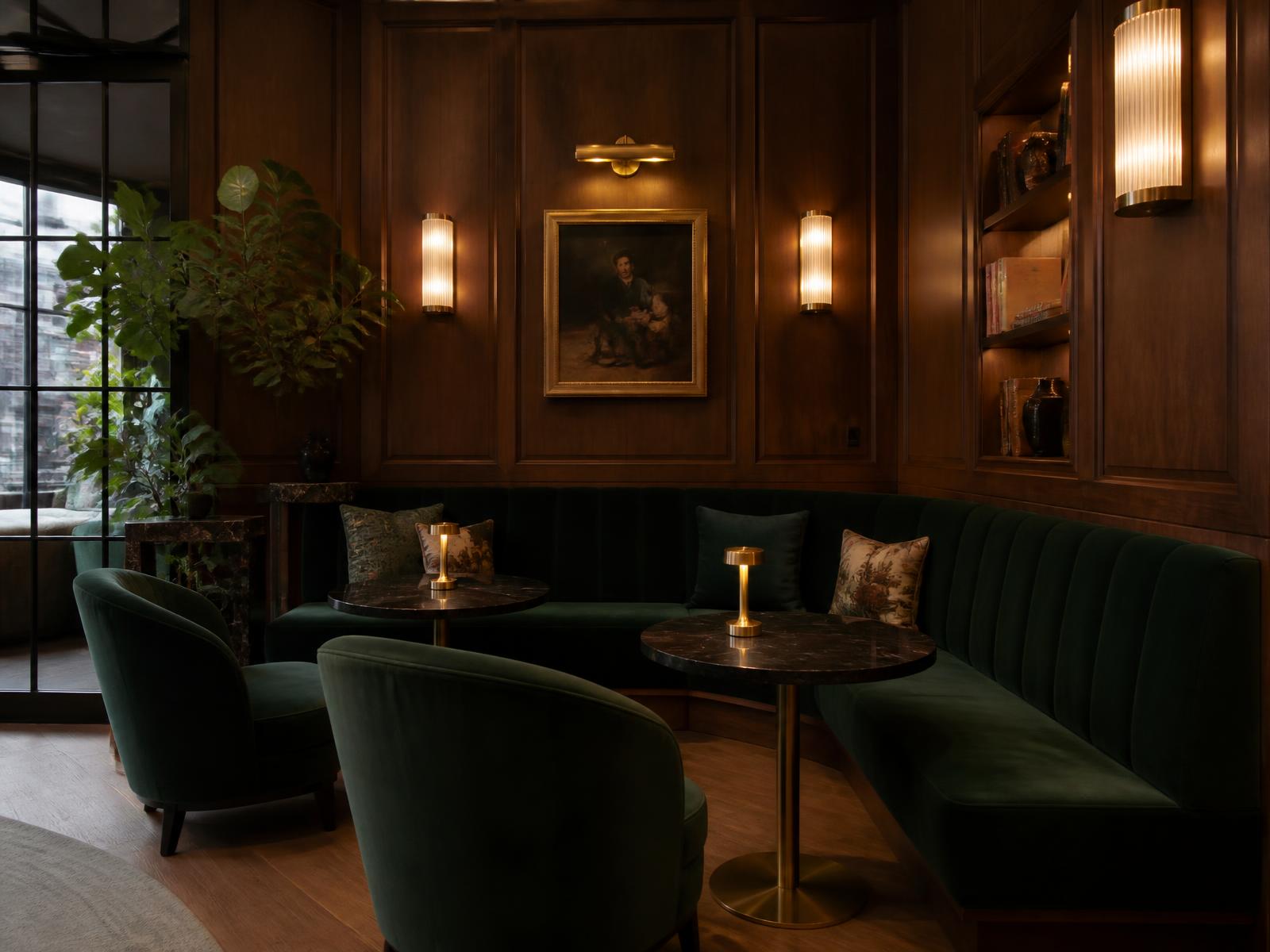 Maison Verte Lounge upholstered in Velvet
